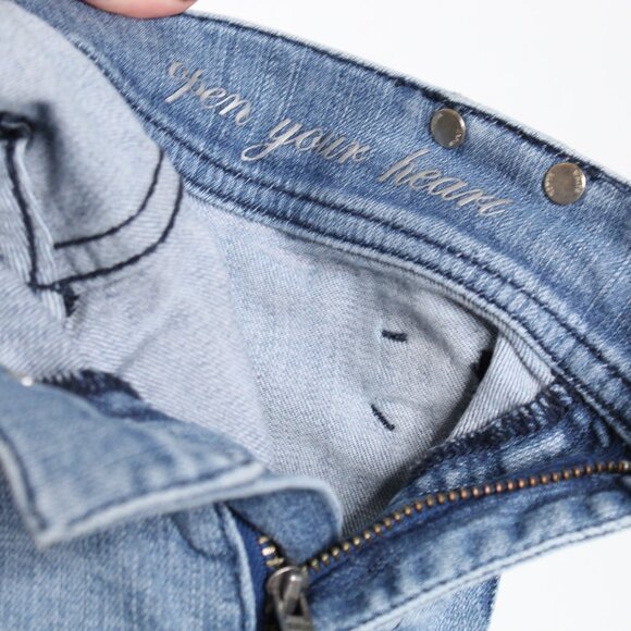 White House Black Market Patch Pocket Jean Capris - Picture 9 of 12